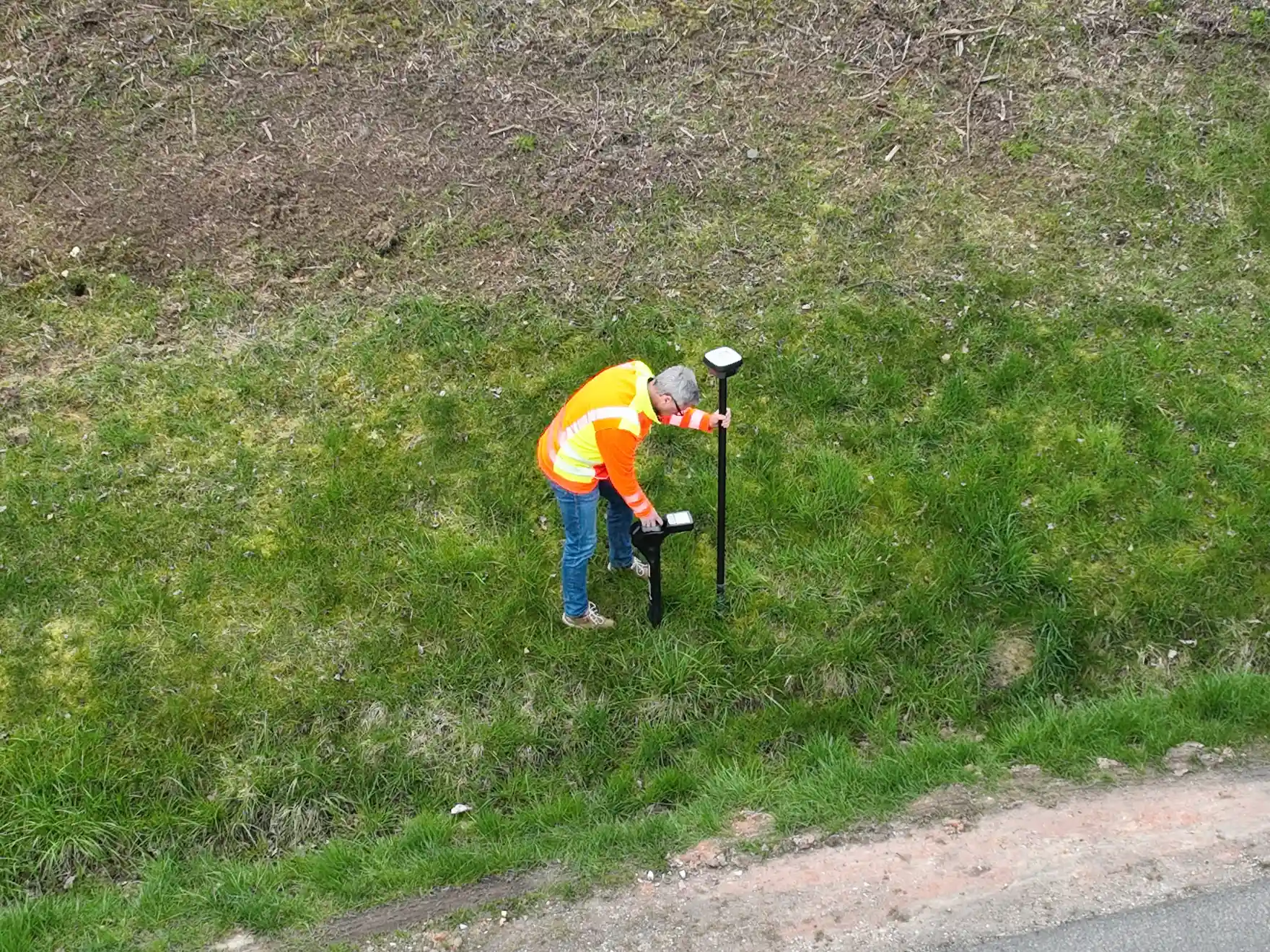 Erfassung von POIs durch EML zur Ergänzung der Bodenradar Leitungsortung